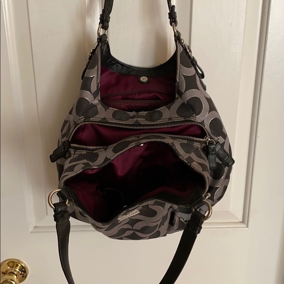 Coach purse - Picture 3 of 8